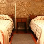 Casas Do Cruzeiro Farm stay Sabugueiro (Guarda)