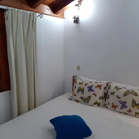 Casas Do Cruzeiro * Sabugueiro (Guarda)