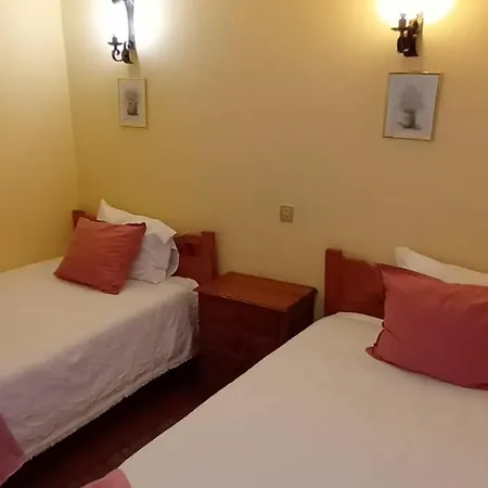 Casas Do Cruzeiro Agroturismo Sabugueiro (Guarda)