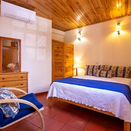 Casas Do Cruzeiro * Sabugueiro (Guarda)