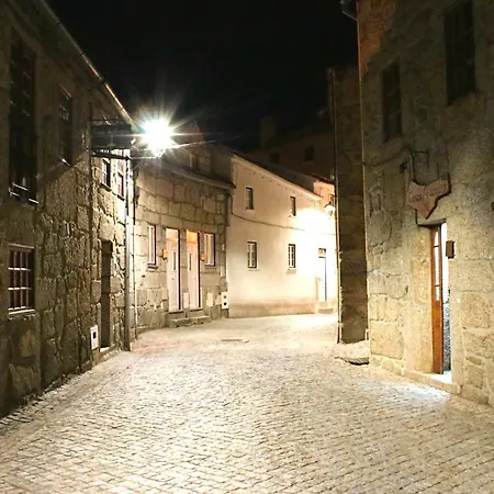 Casas Do Cruzeiro * Sabugueiro (Guarda)