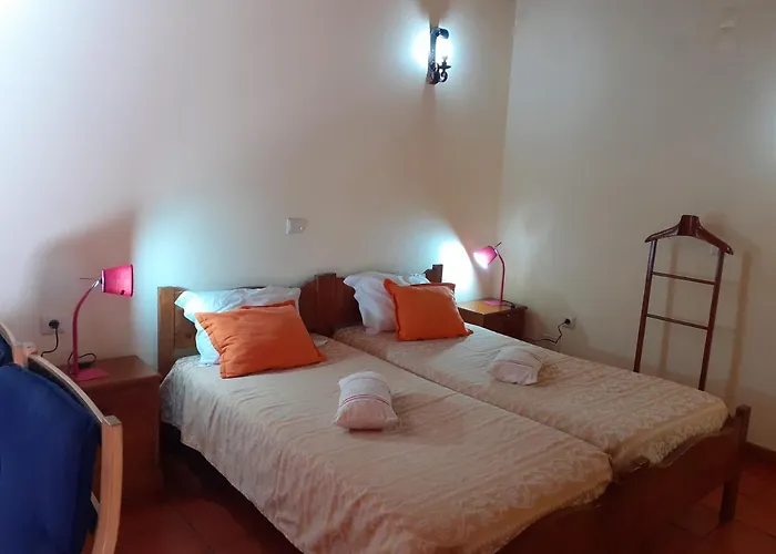 Casas Do Cruzeiro Sabugueiro (Guarda)