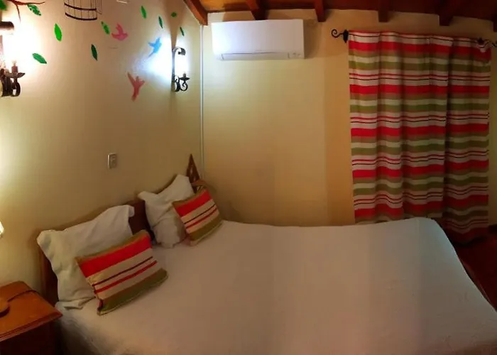 Casas Do Cruzeiro * Sabugueiro (Guarda)